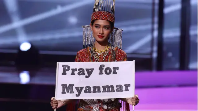 Miss Universe ပွဲမှာ ဝင်ရောက်ယှဉ်ပြိုင်ခဲ့တဲ့ သူဇာဝင့်လွင်