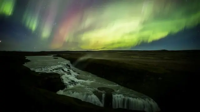 Cheung has witnessed, and photographed, more than 400 auroras