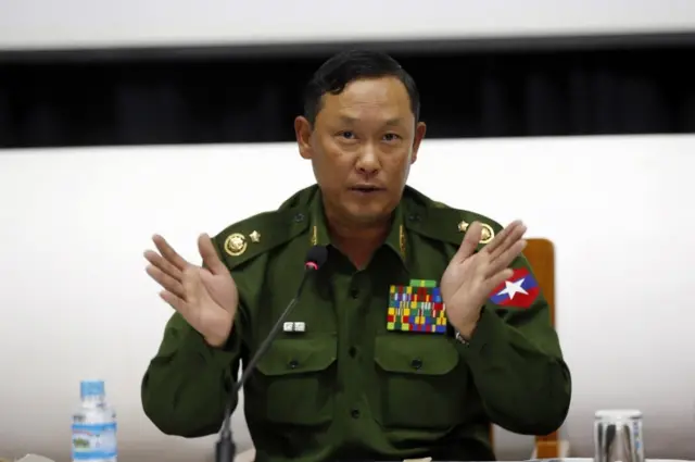 တပ်မတော်သတင်းမှန်ပြန်ကြားရေး ကော်မတီဒုတိယ ဥက္ကဋ္ဌ ဗိုလ်ချုပ် ထွန်းထွန်းညီ