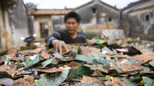 पुराने मोबाइल फ़ोन