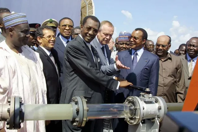 Inauguration du champ pétrolier de Doba au Tchad en 2003