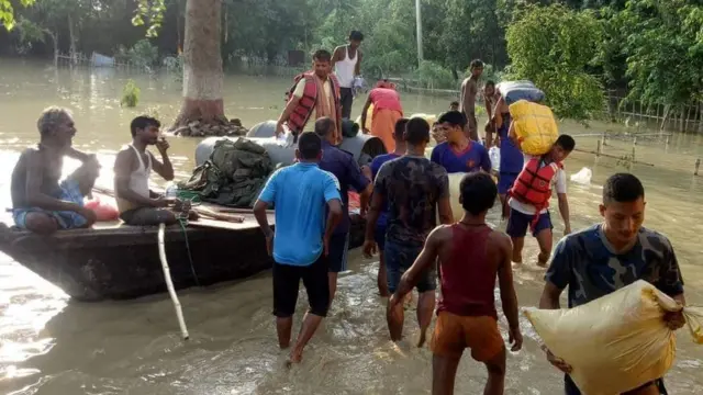 बाढी पीडित