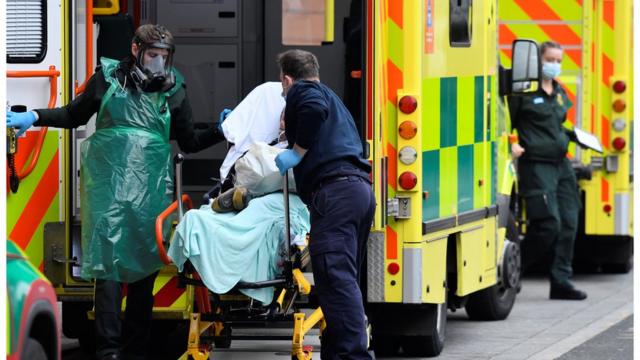 過去周二，英國入院人數破單日紀錄。