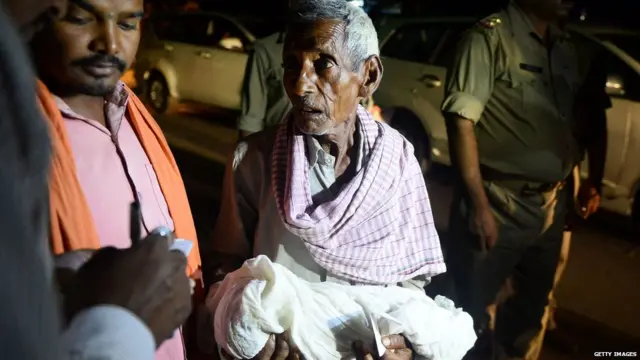 गोरखपुर त्रासदी