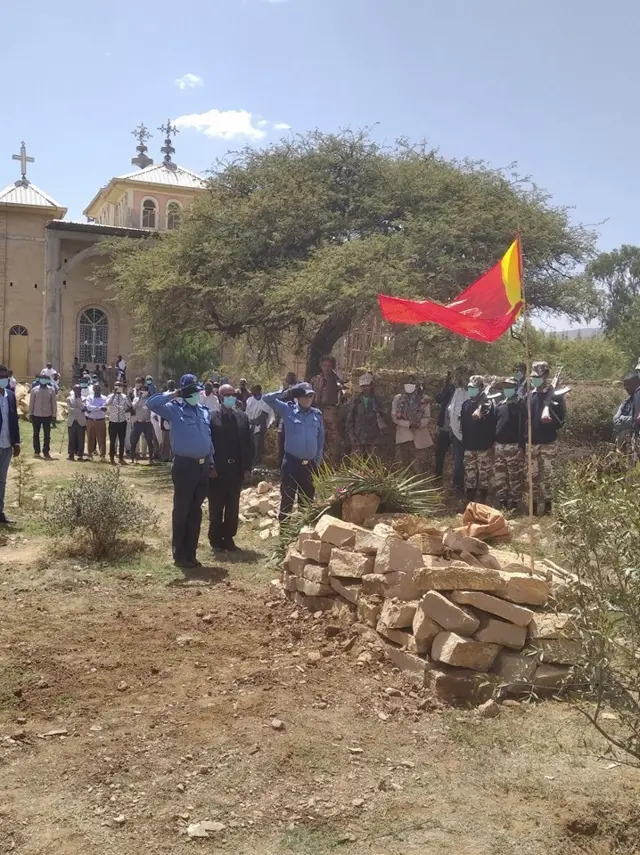 ኣምባሳደር ስዩም መስፍን ኣብ ስርዓተ ቀብሪ ማማ ኪሮስ