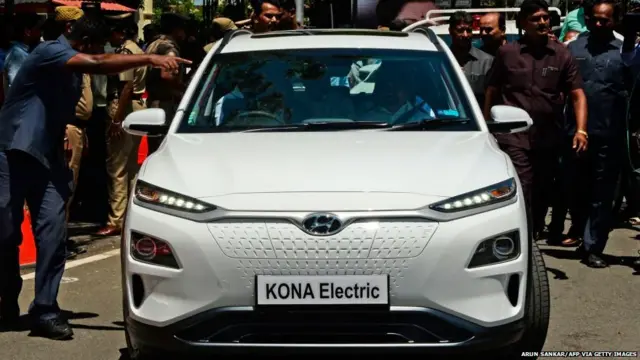 इलेक्ट्रिक गाड़ियां