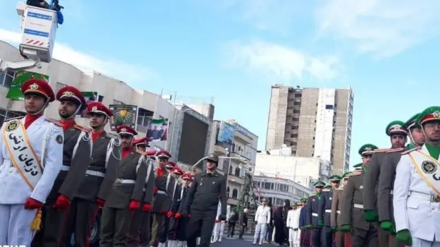 حضور نیروهای نظامی در مراسم راهپیمایی