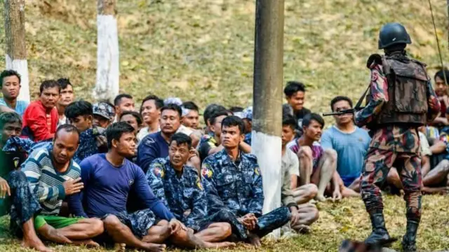 ফেব্রুয়ারির শুরুতে মিয়ানমার বর্ডার গার্ডের তিনশো'র বেশি সদস্য পালিয়ে আসেন বাংলাদেশে (ফাইল ছবি)