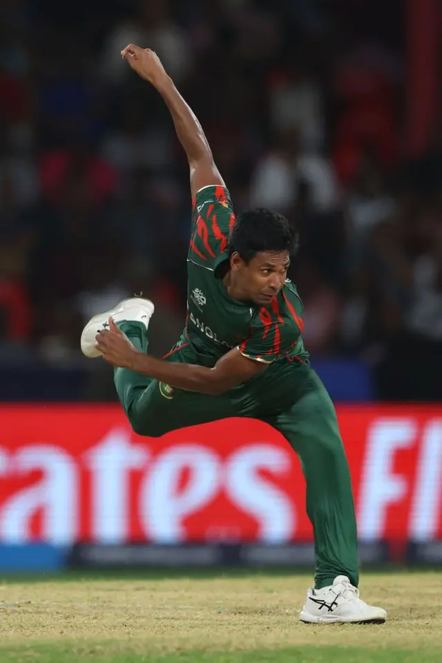 মুস্তাফিজ