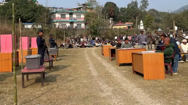 नमूना मतदान