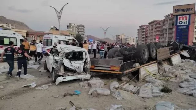 Mardin'deki kazada 20 kişi hayatını kaybetti