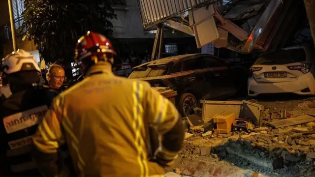 ইরানের হামলার পর ইসরায়েলের একটি এলাকা