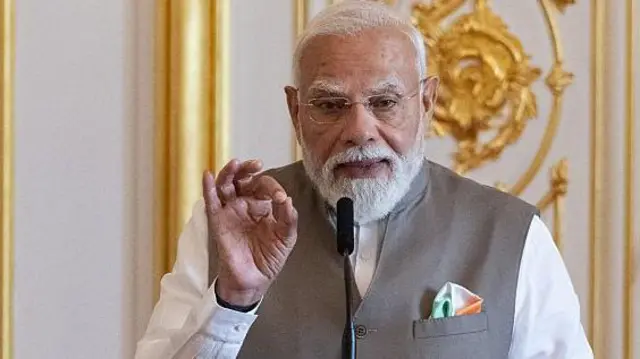 मोदी