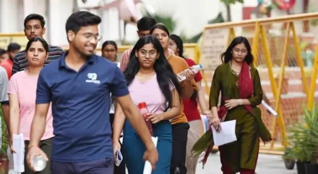 గ్రూప్ పరీక్షలు