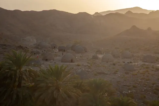 பாகிஸ்தான் மீது இரான் ஏவுகணை தாக்குதல்: இரண்டு குழந்தைகள் பலி - என்ன நடந்தது?