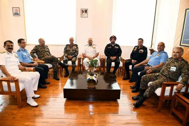 ஒருங்கிணைந்த ராணுவ படைத் தளபதி