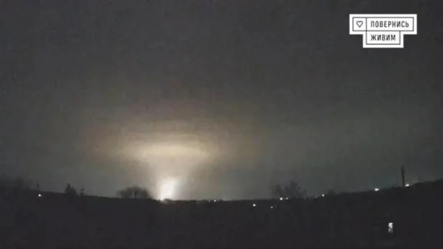 Момент удара боевой части «Орешника» по предприятию в Днепре, 21 ноября 2024 года