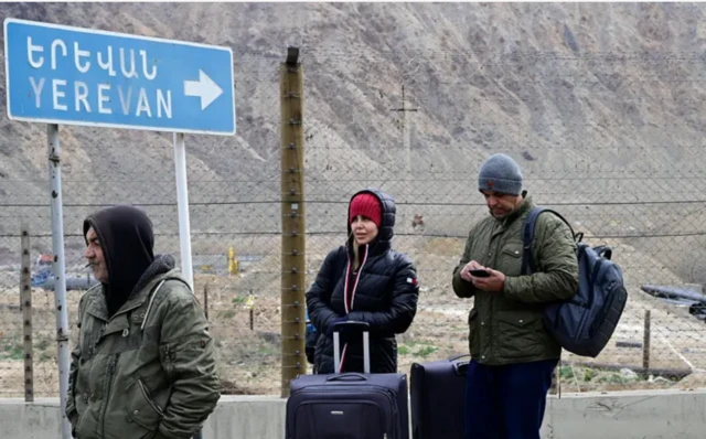 İran insanlar evlərini tərk edirlər