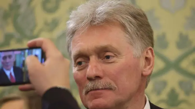 دیمیتری پسکوف گفته است روسیه در مشورت دائم با ایران است