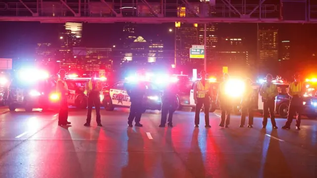 رجال الشرطة انتشروا لمواجهة المظاهرات