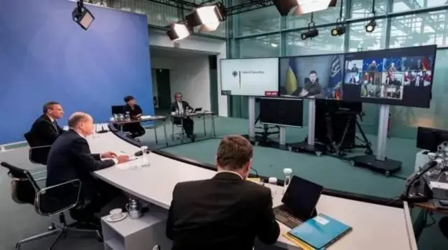 জি-সেভেন জোটের নেতৃবৃন্দ এবং প্রেসিডেন্ট জেলেনস্কির মধ্যে ভার্চুয়াল বৈঠক