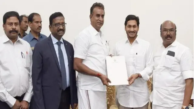 సీఎం జగన్‌ను కలిసిన తమిళనాడు ప్రతినిధులు