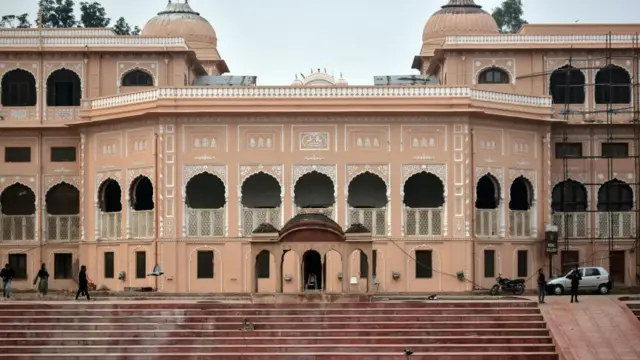 पटिलाया का शीशमहल