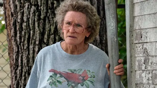 Glenn Close en una escena de la película "Hillbilly Elegy".