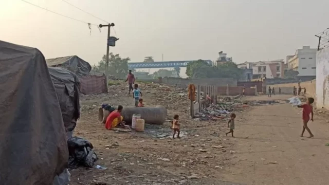 વસાહતની આસપાસ કૉલોની પણ ડેવલપ થઈ રહી છે