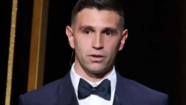 Emiiliyaanoo Martiineez 