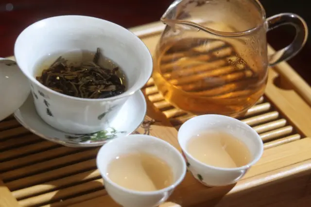 এখন পর্যন্ত বিশ্বের সবচেয়ে দামী চা চীনের ডা-হোং পাও