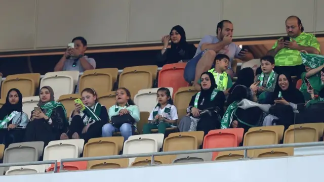 Mata sun fara shiga filayen wasanni a Saudiyya