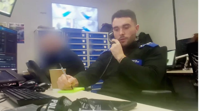 انڈرکور رپورٹر