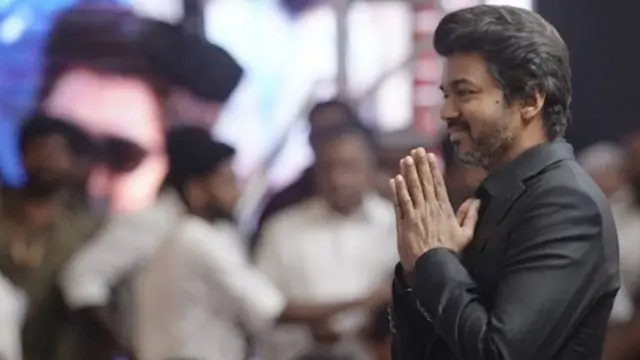 "சட்டத்தை உருவாக்கிவிட்டு அதற்குள் மக்களை அடைக்கக் கூடாது"