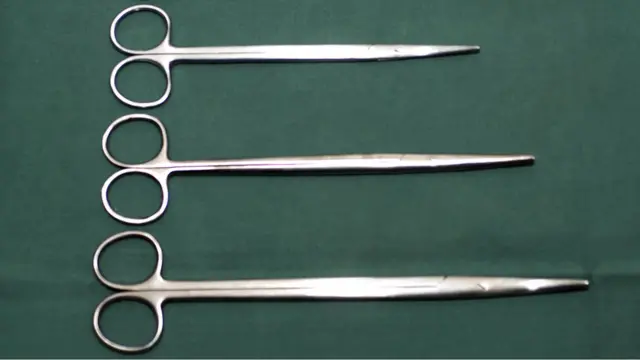 Tijeras quirúrgicas.