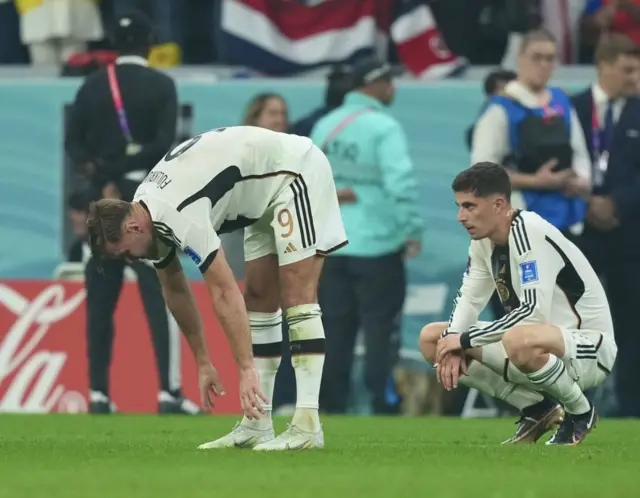 الصدمة والحزن باديان على لاعبي المنتخب الألماني لخروجه من البطولة