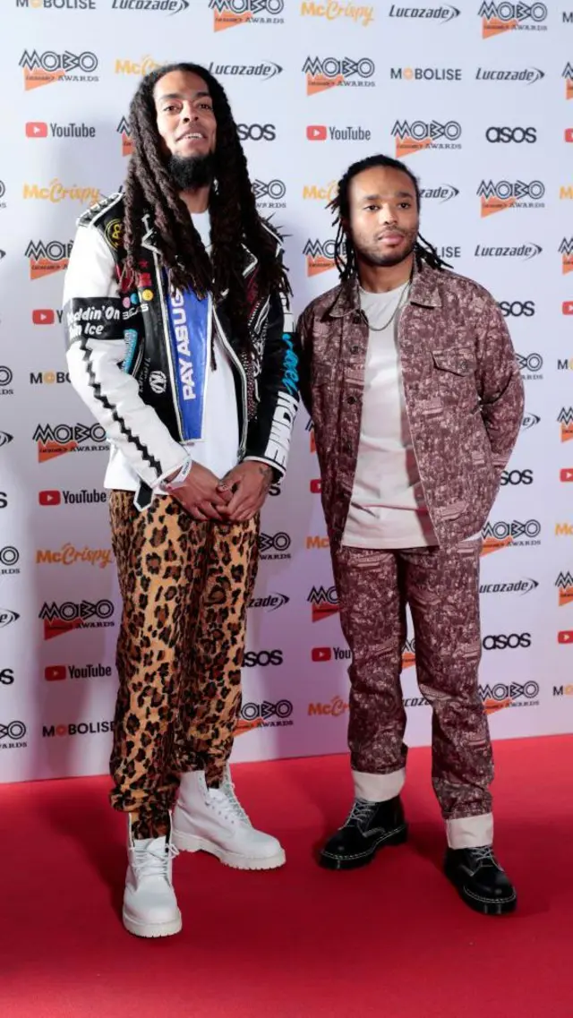 Bob Vylan no tapete vermelho