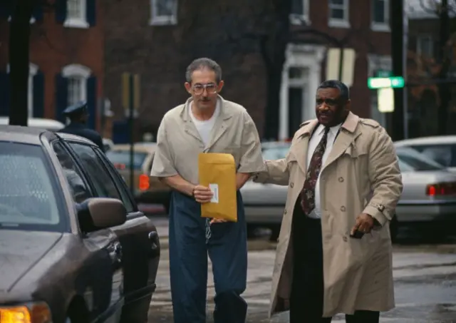 केजीबी ने एल्ड्रिच एम्स को एक कोड नेम दिया था, कोलोकॉल यानी घंटी.