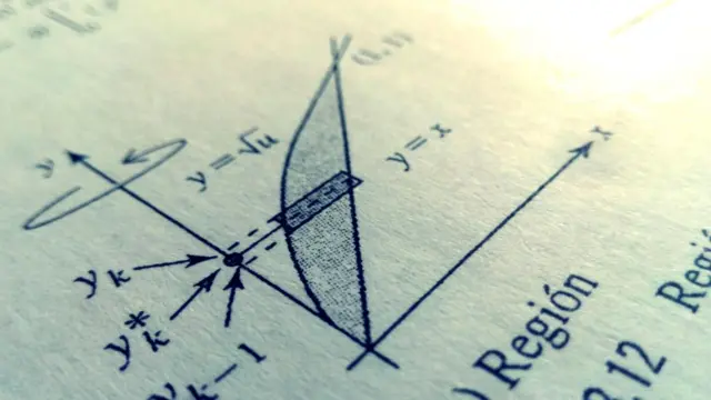 Западное образование учит нас смотреть на мир сквозь "научные очки"