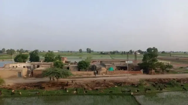 भारत-पाकिस्तान सीमा के पास मौजूद फत्तूवाला गांव की तस्वीर