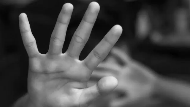 Harka dubartii miidhamni hin gahaa jedhu