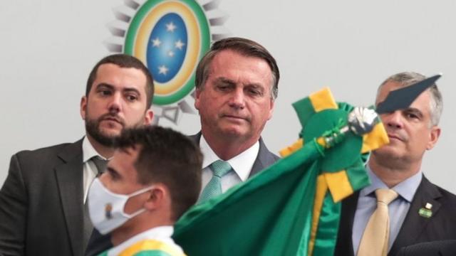 Bolsonaro em cerimônia militar em 1° de setembro