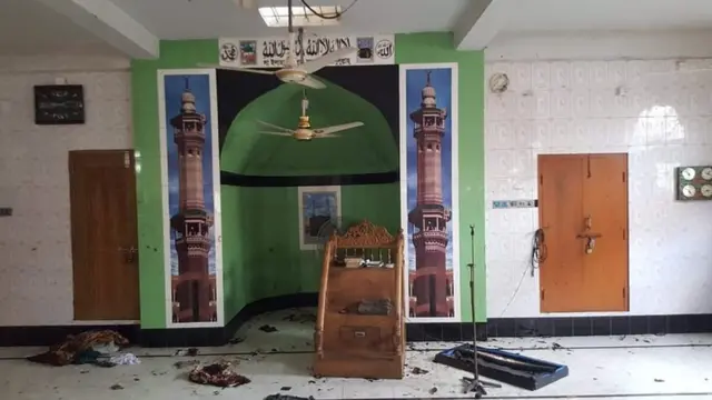 বিস্ফোরণের পর মসজিদের মেহরাব।