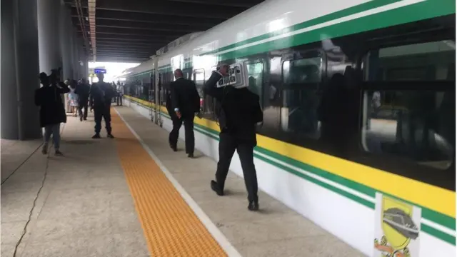 "Buhari in Lagos": [Muhammadu Buhari] 'June 10 Ebute Metta train project commissioning'