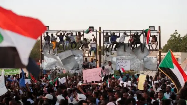 Sudan protesters