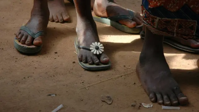 ஏழை தலித் மக்கள் மாதிரிப் படம்