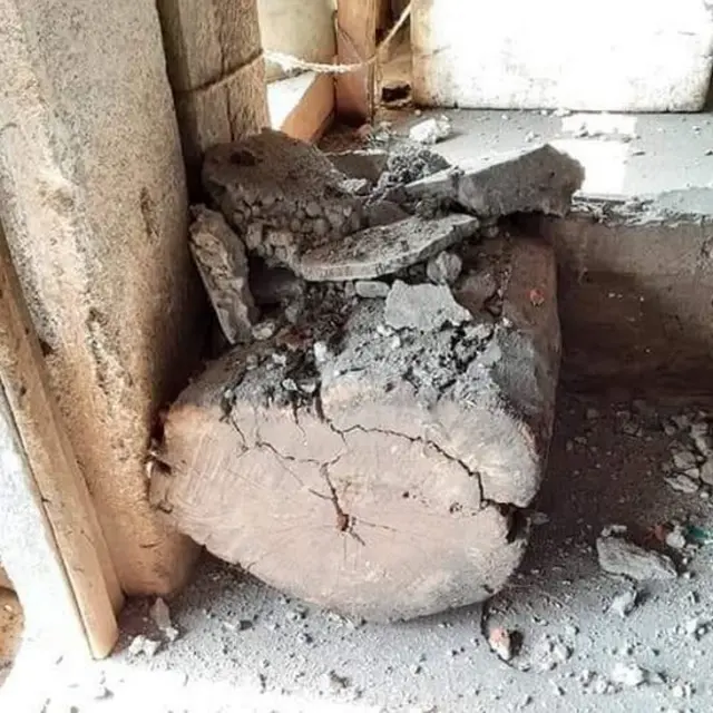 சோனித்பூரில் ஒரு கட்டடத்தில் ஏற்பட்ட சேதம்.