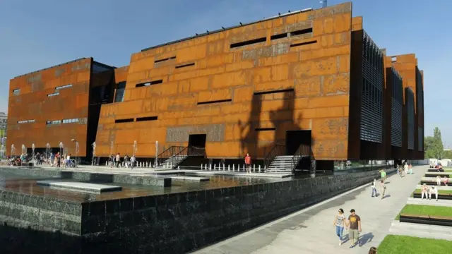 Evropski centar solidarnosti priča o opozicionim pokretima u istočnoj Evropi i padu komunizma