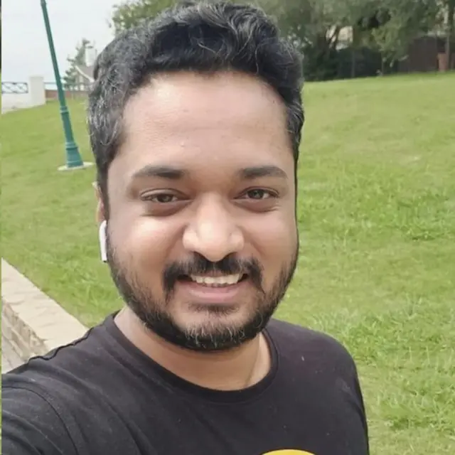 વિનોદ કુમારની તસવીર