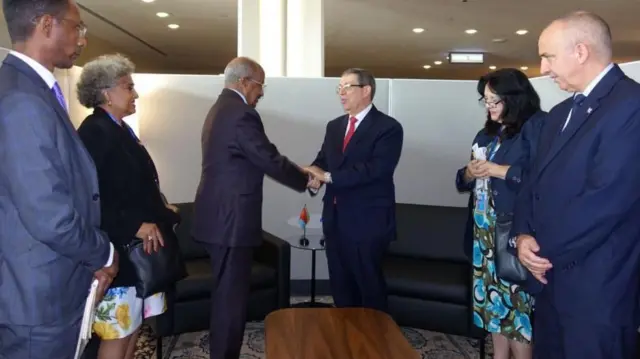 ዑስማን ሳልሕ ቅድሚ ነቲ መግለጺ ምሃቡ ምስ ኩባዊ መዘናኡ ብሩኖ ሮድሪጎዝ ፓሪያ 